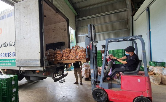 Tạo thuận lợi vận chuyển nông sản về TPHCM ảnh 1 Tạo thuận lợi vận chuyển nông sản về TPHCM ảnh 2