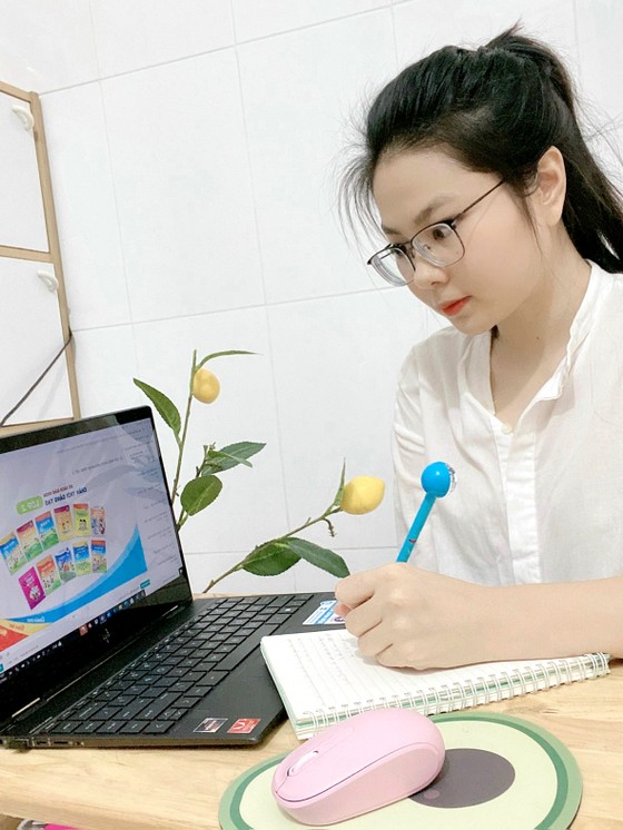 Dạy trực tuyến cho học sinh tiểu học: Nội dung tinh giản, thời gian linh hoạt ảnh 1