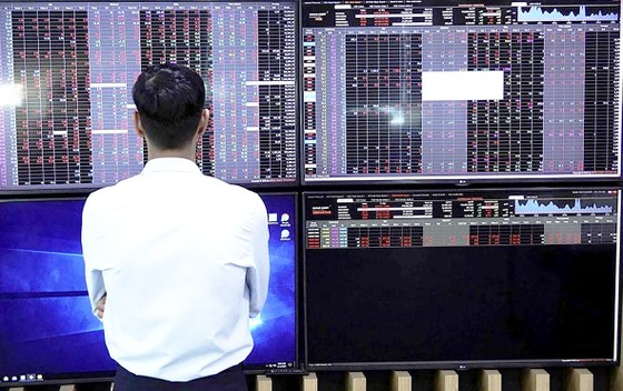 Nỗi lo “tiền rẻ” ảnh 2 Nỗi lo 'tiền rẻ' ảnh 1