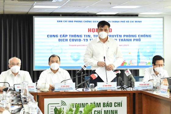 TPHCM gỡ bỏ các chốt kiểm soát nội thành, không yêu cầu giấy đi đường ảnh 2 TPHCM gỡ bỏ các chốt kiểm soát nội thành, không yêu cầu giấy đi đường ảnh 2