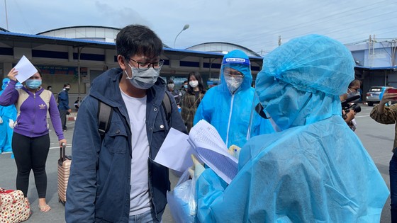 Để trở lại TPHCM làm việc, người dân cần điều kiện gì? ảnh 2 Để trở lại TPHCM làm việc, người dân cần điều kiện gì? ảnh 2