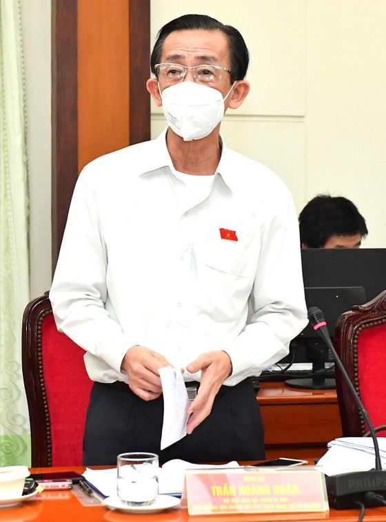Đại biểu Quốc hội Trần Hoàng Ngân: Đầu tư đúng tầm và đãi ngộ thỏa đáng cho ngành y tế ảnh 1