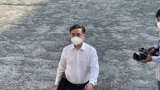 Vụ án Sagri: Ông Trần Vĩnh Tuyến nói ký chuyển nhượng đúng trình tự thủ tục và nhiệm vụ được phân cô ảnh 2 Vụ án Sagri: Ông Trần Vĩnh Tuyến nói ký chuyển nhượng đúng trình tự thủ tục và nhiệm vụ được phân công ảnh 2