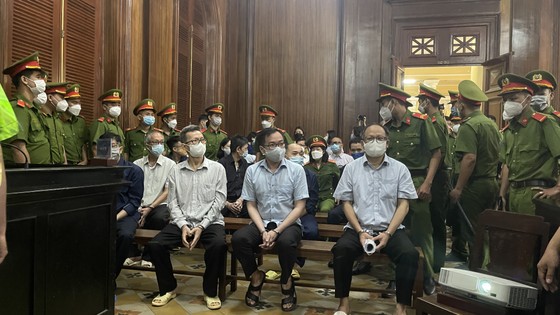 Ông Tề Trí Dũng và thuộc cấp chi tiền đi du lịch châu Âu trái quy định ảnh 2