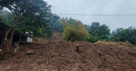 Bắc miền Trung xuất hiện nhiều điểm nứt núi, sạt lở đất nguy hiểm ảnh 3 Bắc miền Trung xuất hiện nhiều điểm nứt núi, sạt lở đất nguy hiểm ảnh 3