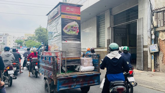 Cần xử lý nghiêm xe chở hàng cồng kềnh ảnh 1