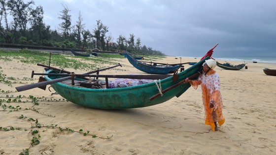 Các tỉnh miền Trung triển khai biện pháp ứng phó với “siêu bão” RAI ảnh 2 Các tỉnh miền Trung triển khai biện pháp ứng phó với 'siêu bão' RAI ảnh 2