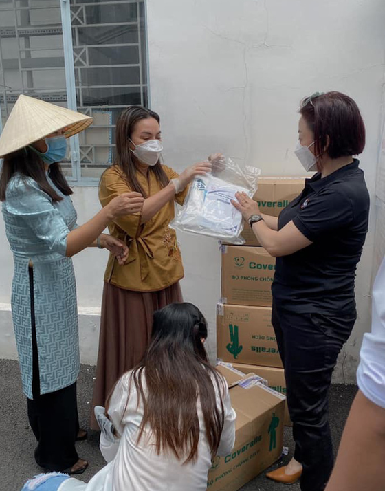 Ca sĩ Phi Nhung qua đời vì Covid-19 ảnh 3 Ca sĩ Phi Nhung qua đời vì Covid-19 ảnh 3