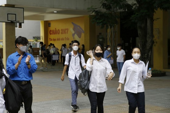 Nhiều thí sinh vui vì “trúng tủ” đề Ngữ văn ảnh 2 Nhiều thí sinh vui vì 'trúng tủ' đề Văn ảnh 2