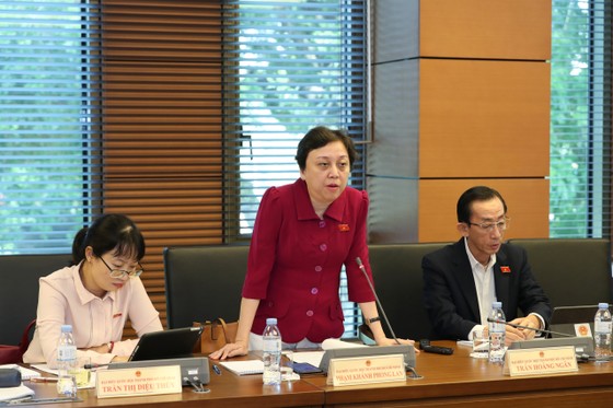 Chưa hết thiếu thuốc, vật tư: Ngành y tế như “ngồi trên đống lửa” ảnh 2 Chưa hết thiếu thuốc, vật tư: Ngành y tế như "ngồi trên đống lửa" ảnh 1