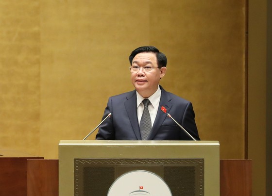 Bế mạc Kỳ họp thứ 4: Hoạt động sẽ ngày càng chất lượng, dân chủ, quyết liệt và thiết thực hơn ảnh 2 Kỳ họp thứ 4 thành công tốt đẹp:.Hoạt động của Quốc hội sẽ ngày càng chất lượng, dân chủ, quyết liệt và thiết thực hơn ảnh 2