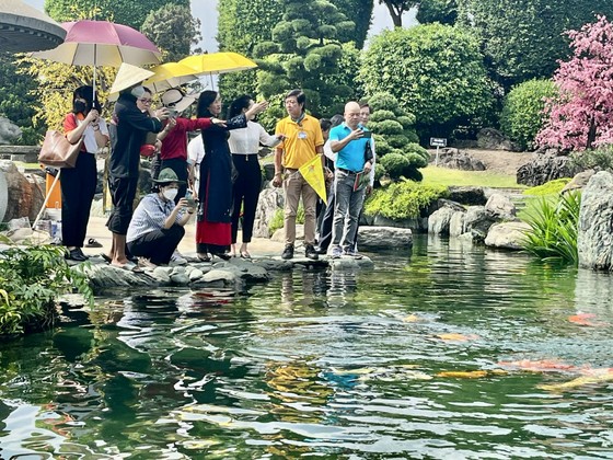 Nhiều điểm du lịch hấp dẫn tại quận 12, huyện Hóc Môn ảnh 2