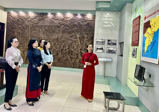 Nhiều điểm du lịch hấp dẫn tại quận 12, huyện Hóc Môn ảnh 1