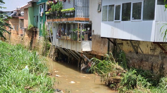 Đà Lạt chấn chỉnh tình trạng lấn suối sau trận mưa gây ngập ảnh 3 Đà Lạt chấn chỉnh tình trạng lấn suối sau trận mưa gây ngập ảnh 3