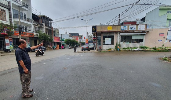 3 căn nhà nằm giữa tim đường TP Bảo Lộc ảnh 3