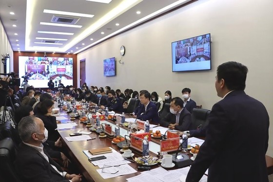 Nhập khẩu để bù 25% lượng xăng dầu thiếu hụt ảnh 3 Cấp tốc nhập khẩu để bù 25% lượng xăng dầu thiếu hụt ảnh 3