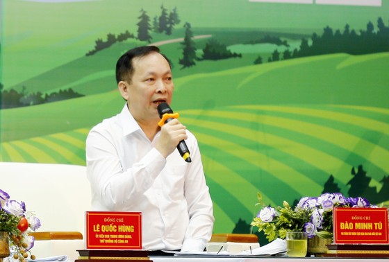 Đối thoại Thủ tướng: Nông dân băn khoăn giá đất tăng nóng, đất nông nghiệp phân lô bán nền ảnh 7 Đối thoại với Thủ tướng, nông dân băn khoăn giá đất tăng nóng, đất nông nghiệp bị phân lô bán nền phức tạp ảnh 7