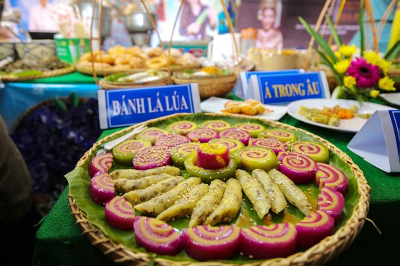 Rực rỡ sắc màu bánh dân gian ảnh 8