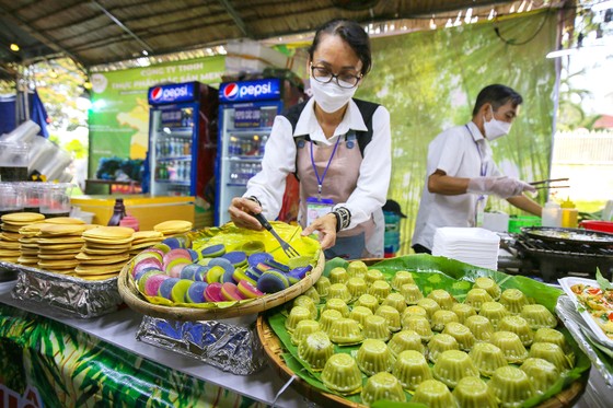 Rực rỡ sắc màu bánh dân gian ảnh 3