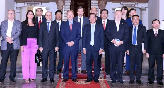 TPHCM sẽ đẩy mạnh hợp tác du lịch, giáo dục với các địa phương New Zealand ảnh 2 TPHCM sẽ đẩy mạnh hợp tác du lịch, giáo dục với các địa phương New Zealand ảnh 2