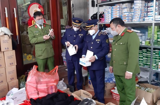 Ngăn chặn việc đầu cơ trang thiết bị y tế phòng chống dịch để trục lợi ảnh 1 Ngăn chặn việc đầu cơ trang thiết bị y tế phòng chống dịch để trục lợi ảnh 1