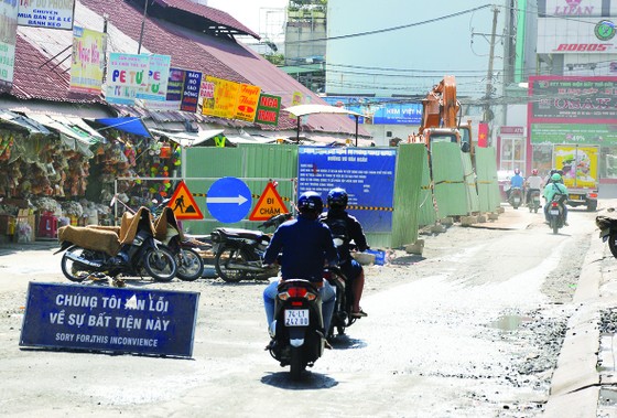 Trả lại mỹ quan đô thị giáp Tết Nguyên đán ảnh 2 Trả lại mỹ quan đô thị giáp Tết Nguyên đán ảnh 1