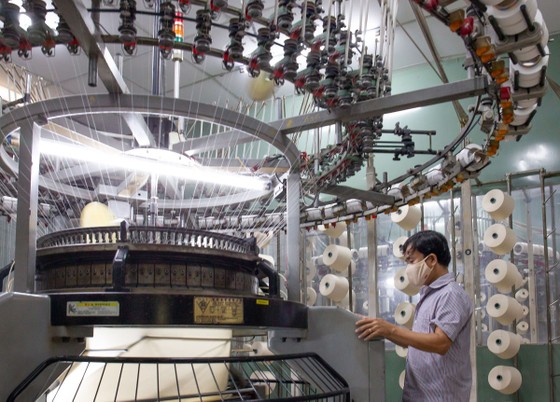 Giảm thu để "tiếp sức' doanh nghiệp ảnh 1