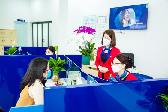 Áp lực lãi suất cho vay tăng cao ảnh 2