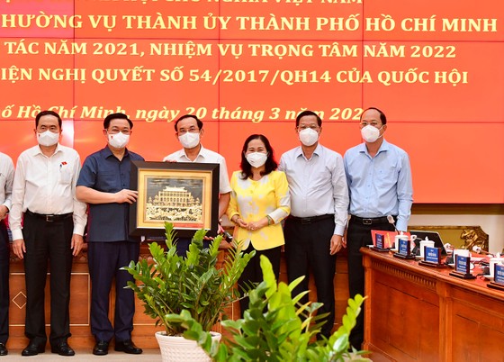 Xây dựng TPHCM là đầu tàu, hình mẫu của cải cách, đổi mới và phát triển đất nước ảnh 4 Chủ tịch Quốc hội Vương Đình Huệ: Xây dựng TPHCM là đầu tàu, hình mẫu của cải cách, đổi mới và phát triển đất nước ảnh 4