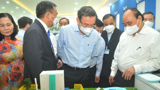 Khu Nông nghiệp Công nghệ cao TPHCM là nơi dẫn dắt, định hướng cho nông nghiệp của thành phố ảnh 3 Chủ tịch nước Nguyễn Xuân Phúc: Khu Nông nghiệp Công nghệ cao TPHCM là nơi dẫn dắt, định hướng cho nông nghiệp của thành phố ảnh 3