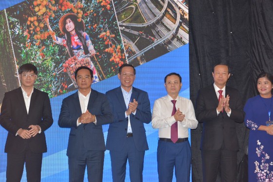 Thủ tướng Phạm Minh Chính: Suốt 10 năm qua, vì sao cả vùng Đông Nam bộ chỉ có 50km đường cao tốc? ảnh 5