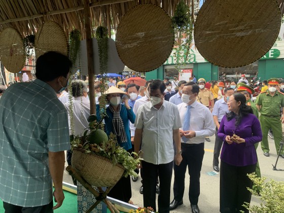 Khai mạc Tuần lễ trái cây “trên bến dưới thuyền” ở quận 8 ảnh 3 Khai mạc Tuần lễ trái cây 'trên bến dưới thuyền' ở quận 8 ảnh 3