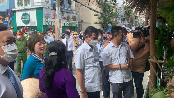Khai mạc Tuần lễ trái cây “trên bến dưới thuyền” ở quận 8 ảnh 5 Khai mạc Tuần lễ trái cây 'trên bến dưới thuyền' ở quận 8 ảnh 5