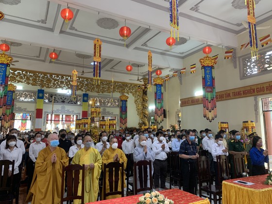 Quận 11 tưởng niệm đồng bào tử vong, cán bộ chiến sĩ hy sinh trong đại dịch Covid-19 ảnh 2