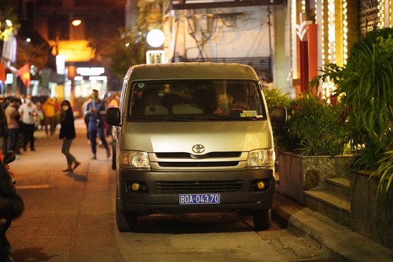 Cảnh khám xét trụ sở Tân Hoàng Minh ảnh 3 Cảnh khám xét trụ sở Tân Hoàng Minh ảnh 3