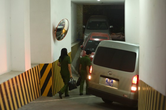 Cảnh khám xét trụ sở Tân Hoàng Minh ảnh 12 Cảnh khám xét trụ sở Tân Hoàng Minh ảnh 12