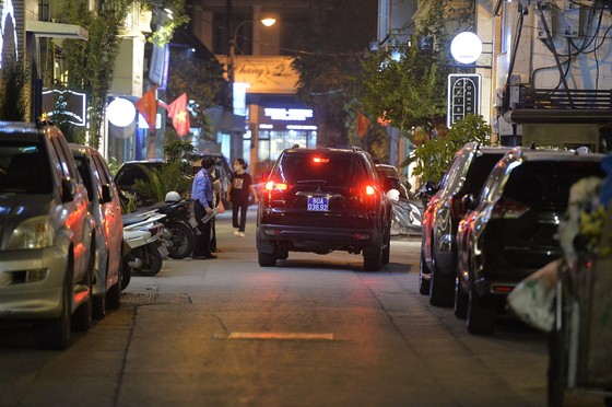 Cảnh khám xét trụ sở Tân Hoàng Minh ảnh 4 Cảnh khám xét trụ sở Tân Hoàng Minh ảnh 4