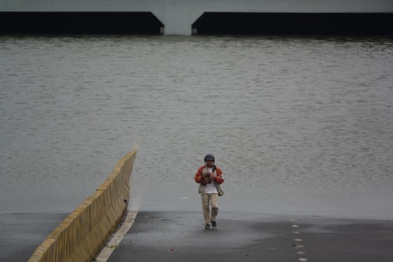 Một số khu vực Đà Nẵng vẫn còn ngập sâu ảnh 2