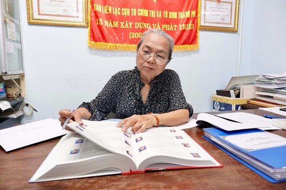 Trọn đời cống hiến ảnh 1