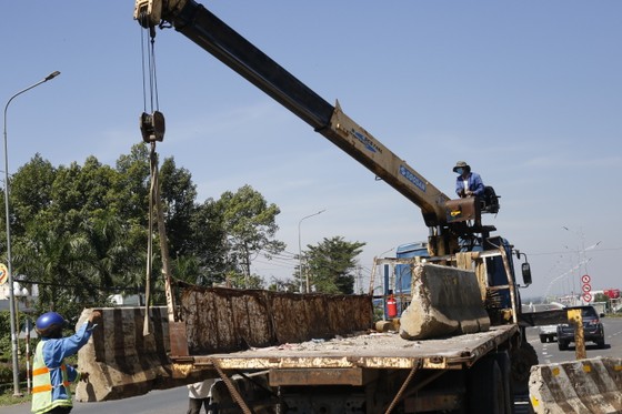 Thông xe cầu vượt Dầu Giây trên quốc lộ 1 ảnh 2