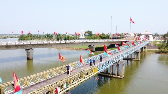 Nhớ ngày thống nhất đất nước, trở lại khu Di tích lịch sử Quốc gia đặc biệt Đôi bờ Hiền Lương-Bến Hải ảnh 4