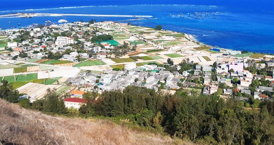 Quảng Ngãi tổ chức giải dù lượn quốc gia ở đảo Lý Sơn ảnh 3 Quảng Ngãi tổ chức giải dù lượn quốc gia ở đảo Lý Sơn ảnh 3