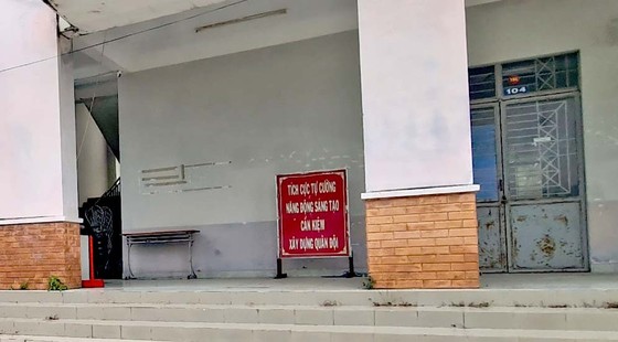 Lâm viên thanh niên hoang tàn, đầy rác thải y tế ảnh 4 Lâm viên thanh niên hoang tàn, đầy rác thải y tế ảnh 3