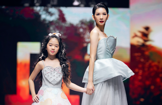 Ý nghĩa, mãn nhãn cùng Tuần lễ Thời trang trẻ em Việt Nam 2022 ảnh 3 Ý nghĩa, mãn nhãn cùng Tuần lễ Thời trang trẻ em Việt Nam 2022 ảnh 3