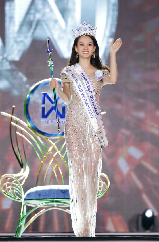 Người đẹp Huỳnh Nguyễn Mai Phương đăng quang Hoa hậu Thế giới Việt Nam 2022 ảnh 9
