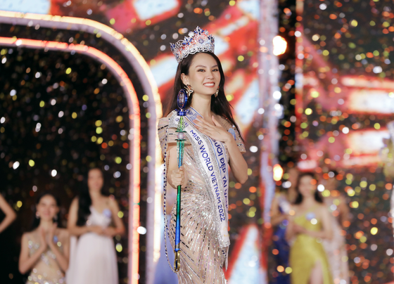 Người đẹp Huỳnh Nguyễn Mai Phương đăng quang Hoa hậu Thế giới Việt Nam 2022 ảnh 11