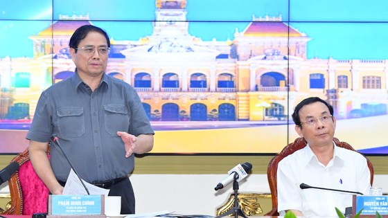 Thủ tướng Phạm Minh Chính giải quyết kiến nghị của TPHCM: “Không chần chừ nữa!” ảnh 1 Thủ tướng Phạm Minh Chính giải quyết kiến nghị của TPHCM: 'Không chần chừ nữa!' ảnh 2