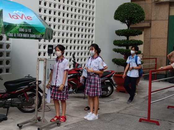 TPHCM: Hơn 93.000 thí sinh bước vào giờ làm bài môn Ngữ văn ảnh 1 TPHCM: Hơn 93.000 thí sinh bước vào giờ làm bài môn Ngữ văn ảnh 1