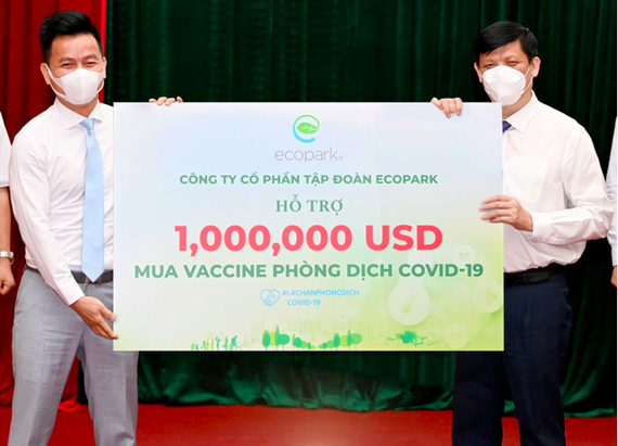 Vận động ủng hộ mua vaccine Covid-19