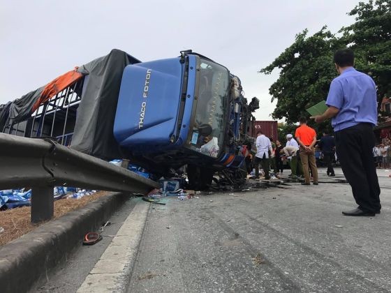 ５號國道連發３起車禍致７人死亡 時政 華文西貢解放日報